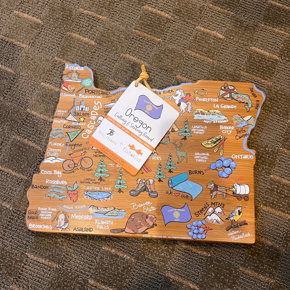 Oregon inspired cutting and serving board